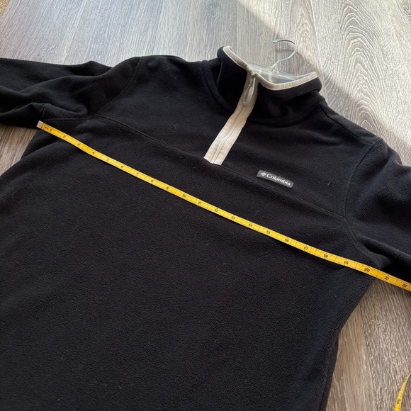 Columbia Black and White Fleece 1/4 Zip Pullover - Picture 5 of 5